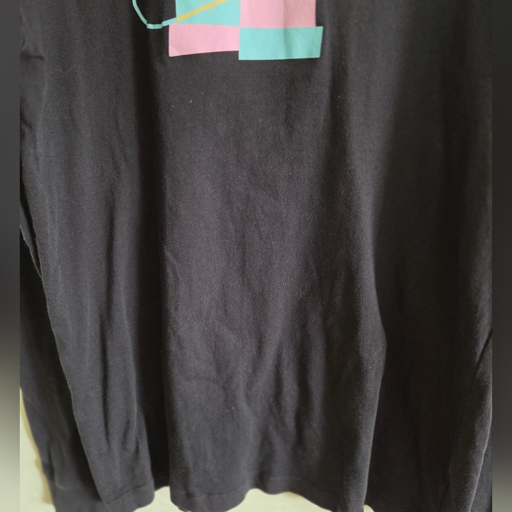 Nike Sportswear Mens Futura Shapes Graphic T-Shirt Size Medium - Picture 7 of 8